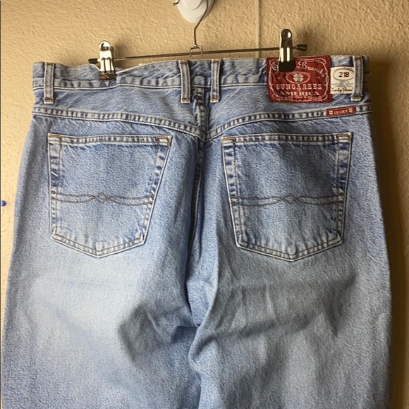 who sells lucky brand jeans near me